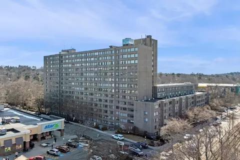 1731 Beacon St #721, Brookline, MA 02445 photo 32