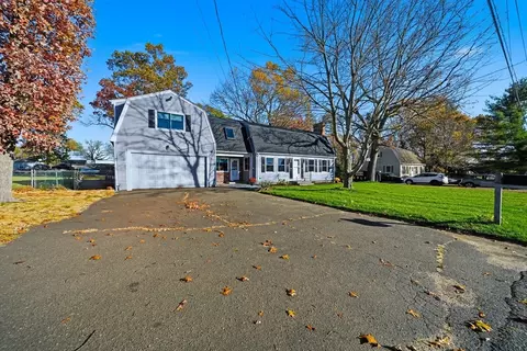 67 Streiber Dr, Chicopee, MA 01020 photo 32
