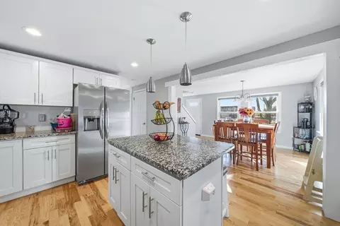67 Streiber Dr, Chicopee, MA 01020 photo 7