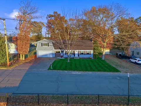 67 Streiber Dr, Chicopee, MA 01020 photo 38