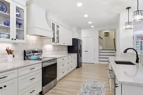 7 Crane Landing Rd, Wareham, MA 02571 photo 3