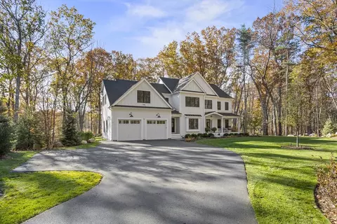 96 Newtown Rd, Acton, MA 01720