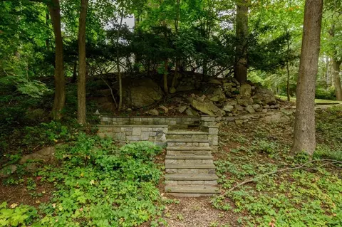 Exterior - 3 Evergreen Ln, Hingham, MA 02043 photo 5 of 11