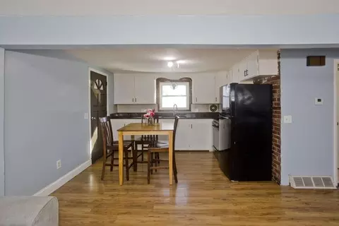 3 Fordham St, Springfield, MA 01104 photo 4
