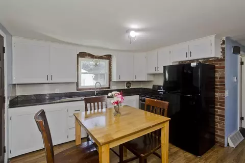 3 Fordham St, Springfield, MA 01104 photo 3