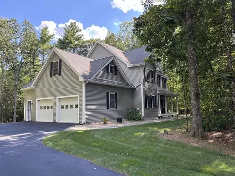 2 Everett Dr, Pepperell, MA 01463 photo 2