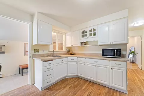 35 Dustin St, Worcester, MA 01604 photo 12