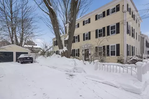 12 Parsons St #2, Newburyport, MA 01950