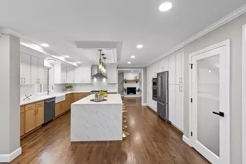 12 Brookside Ln, Norfolk, MA 02056