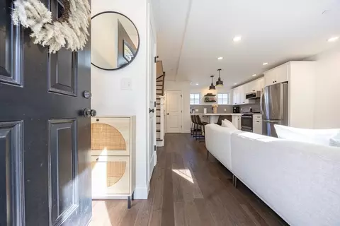 2 Coral Pl, Charlestown, MA 02129