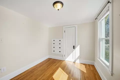 42 Carroll St, Springfield, MA 01118 photo 17