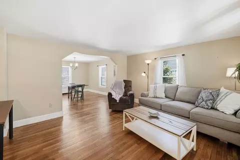 42 Carroll St, Springfield, MA 01118 photo 6