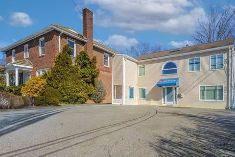 11-15 John St, Newton, MA 02459