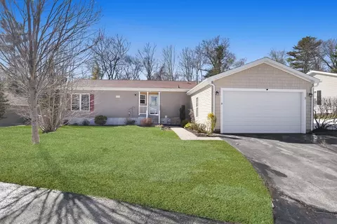 3 Leslie Ct, Rockland, MA 02370