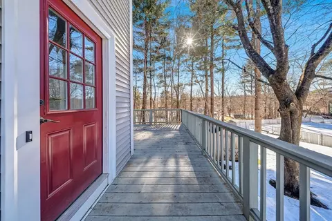 34 Schofield Dr, Franklin, MA 02038 photo 4
