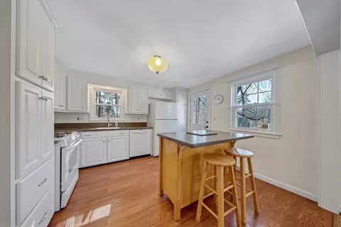34 Schofield Dr, Franklin, MA 02038 photo 12