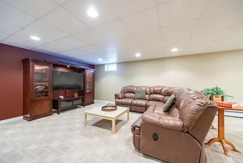 48 Laurel Dr, Hudson, MA 01749 photo 32