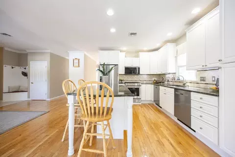 48 Laurel Dr, Hudson, MA 01749 photo 10