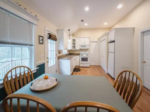 111 E Foxboro, Sharon, MA 02067 photo 3
