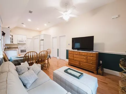 111 E Foxboro, Sharon, MA 02067 photo 5