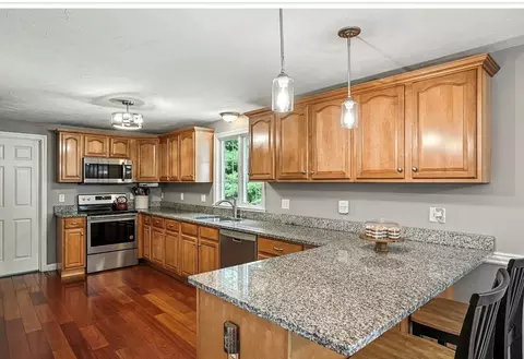 78 Milford St, Upton, MA 01568 photo 7