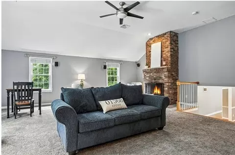78 Milford St, Upton, MA 01568 photo 16