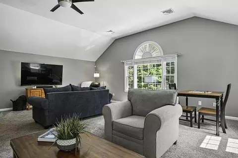 78 Milford St, Upton, MA 01568 photo 17