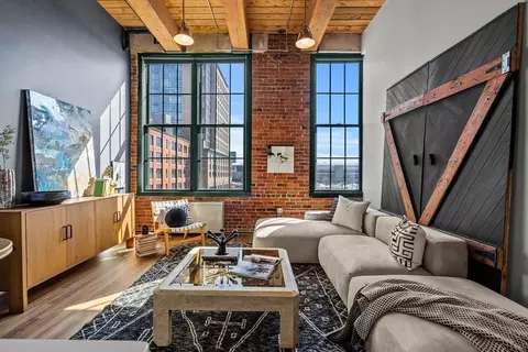 63 Melcher St #307, Boston, MA 02210