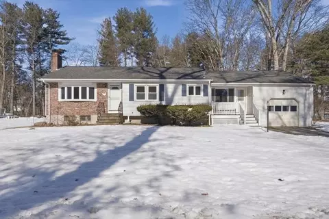 14 Manning St, Wilmington, MA 01887
