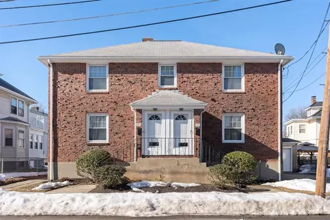 11 Pond St #11, Watertown, MA 02472