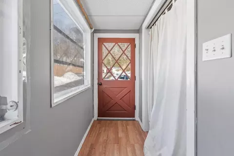 7 Jackson St, Gardner, MA 01440 photo 4