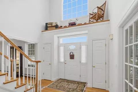 24 Talbott Farm Dr, Mendon, MA 01756 photo 4
