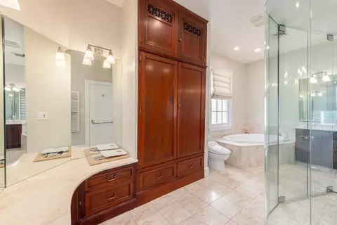 Bath - 355 Buckminster Rd, Brookline, MA 02445 photo 1 of 4