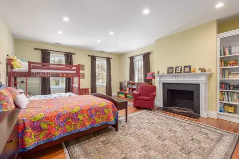 Bedroom - 355 Buckminster Rd, Brookline, MA 02445 photo 2 of 4