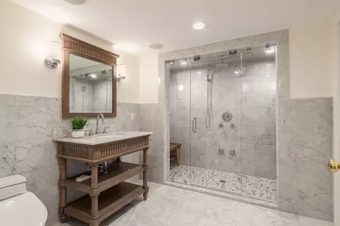 Bath - 355 Buckminster Rd, Brookline, MA 02445 photo 4 of 4