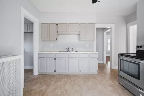70-72 E Alvord St, Springfield, MA 01108 photo 8