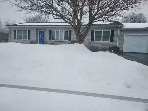 17 Hugo Ter, Webster, MA 01570 photo 3