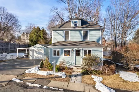 38 Fairfield St, Maynard, MA 01754