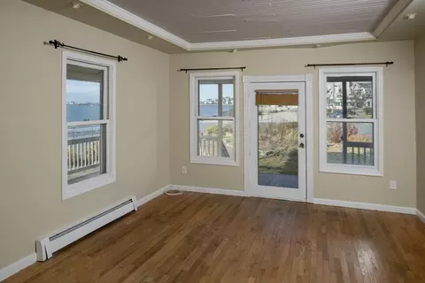 Living - 46 Sunset Ave, Hull, MA 02045 photo 5 of 6