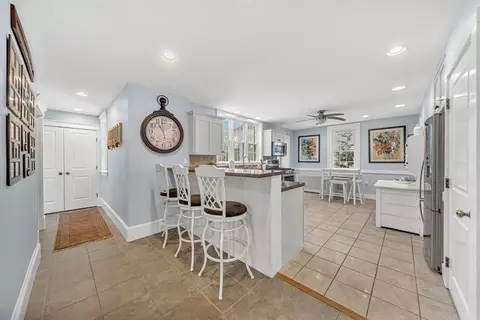 24 Mellen St, Needham, MA 02494 photo 6