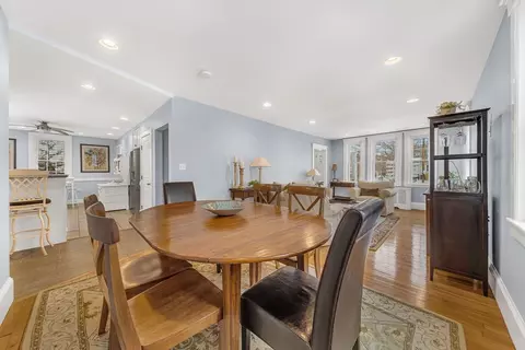 24 Mellen St, Needham, MA 02494 photo 4