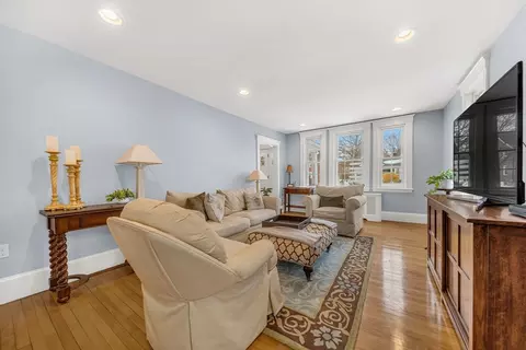 24 Mellen St, Needham, MA 02494 photo 5