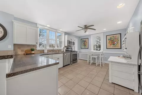 24 Mellen St, Needham, MA 02494 photo 7