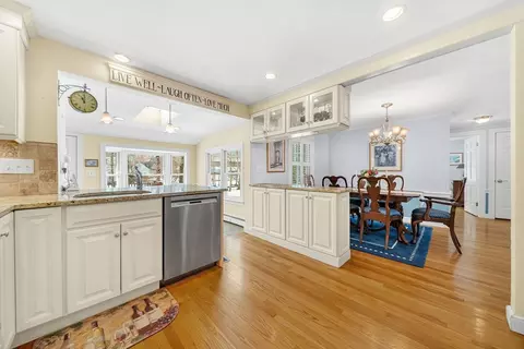 51 Alden Rd, Needham, MA 02492 photo 6
