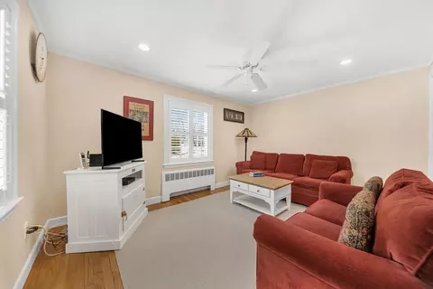 51 Alden Rd, Needham, MA 02492 photo 12