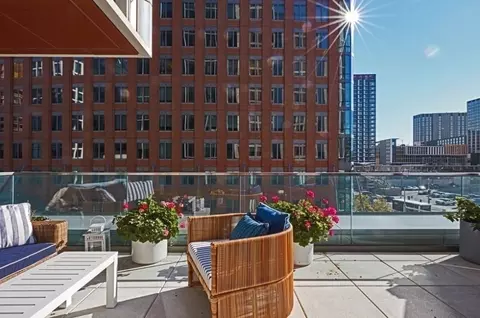 135 Seaport Blvd #532, Boston, MA 02210