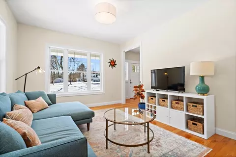 6 Beacon Ct, Acton, MA 01720 photo 6