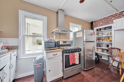 50 Warner St, Gloucester, MA 01930 photo 7