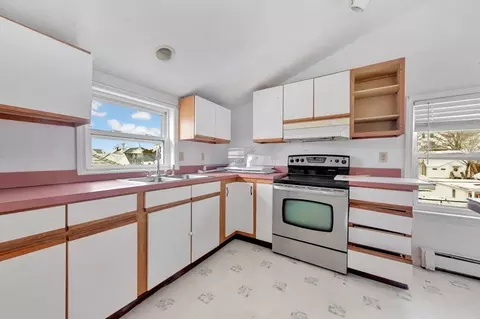 50 Warner St, Gloucester, MA 01930 photo 29