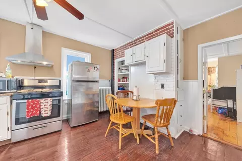 50 Warner St, Gloucester, MA 01930 photo 8